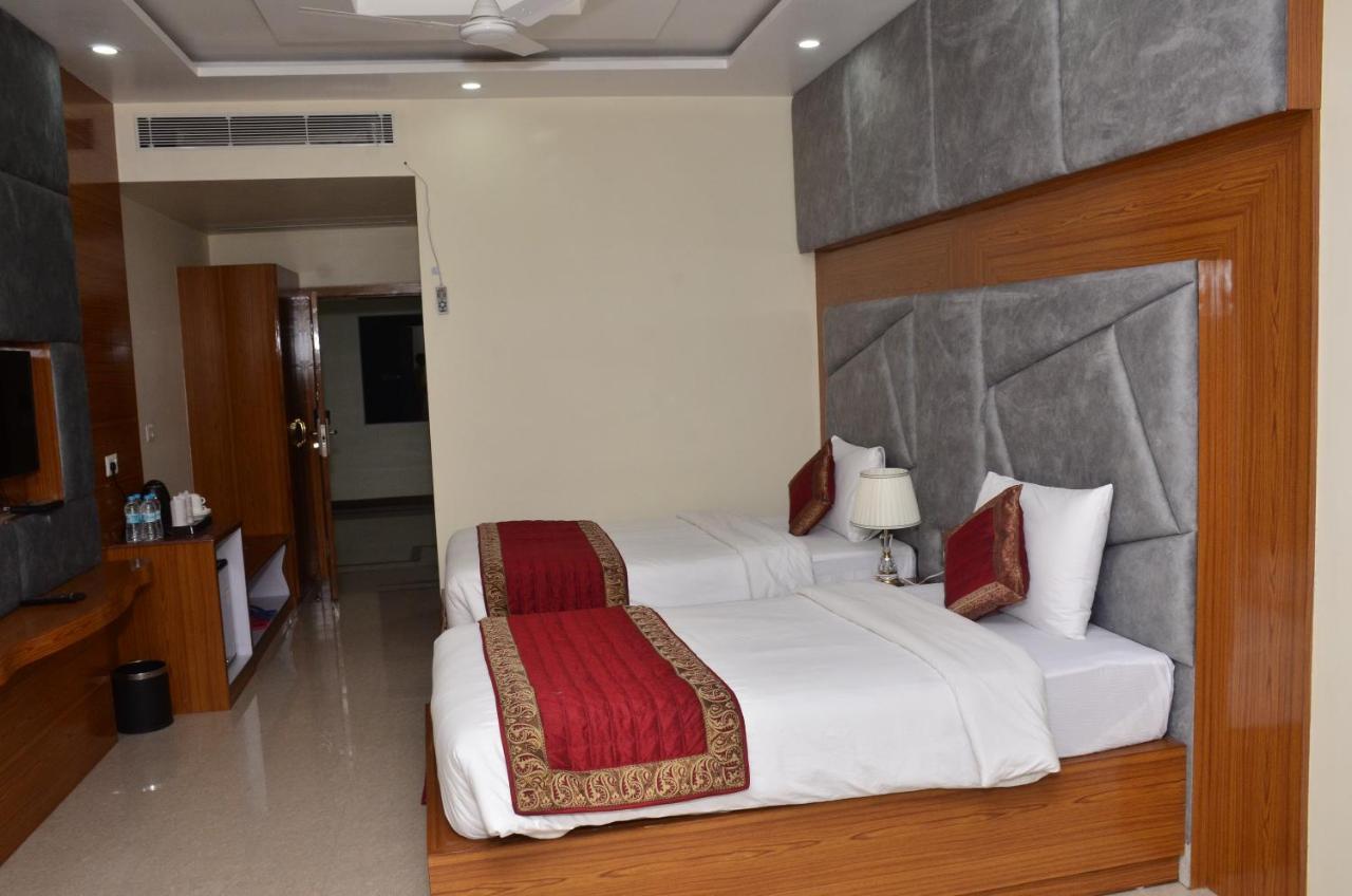 Hotel Anand International Bodh Gaya Extérieur photo