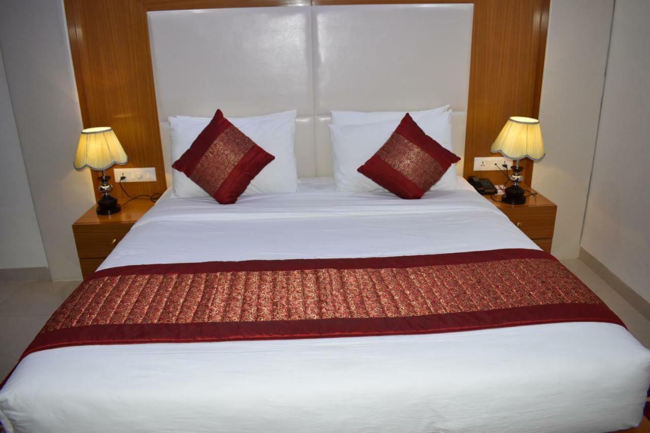 Hotel Anand International Bodh Gaya Extérieur photo